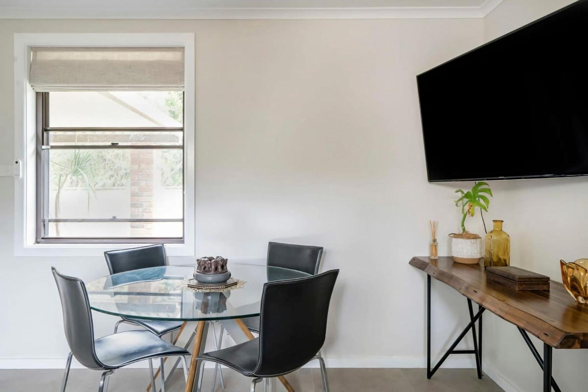 Oak Retreat Bliss By The Beach Warriewood Exterior photo